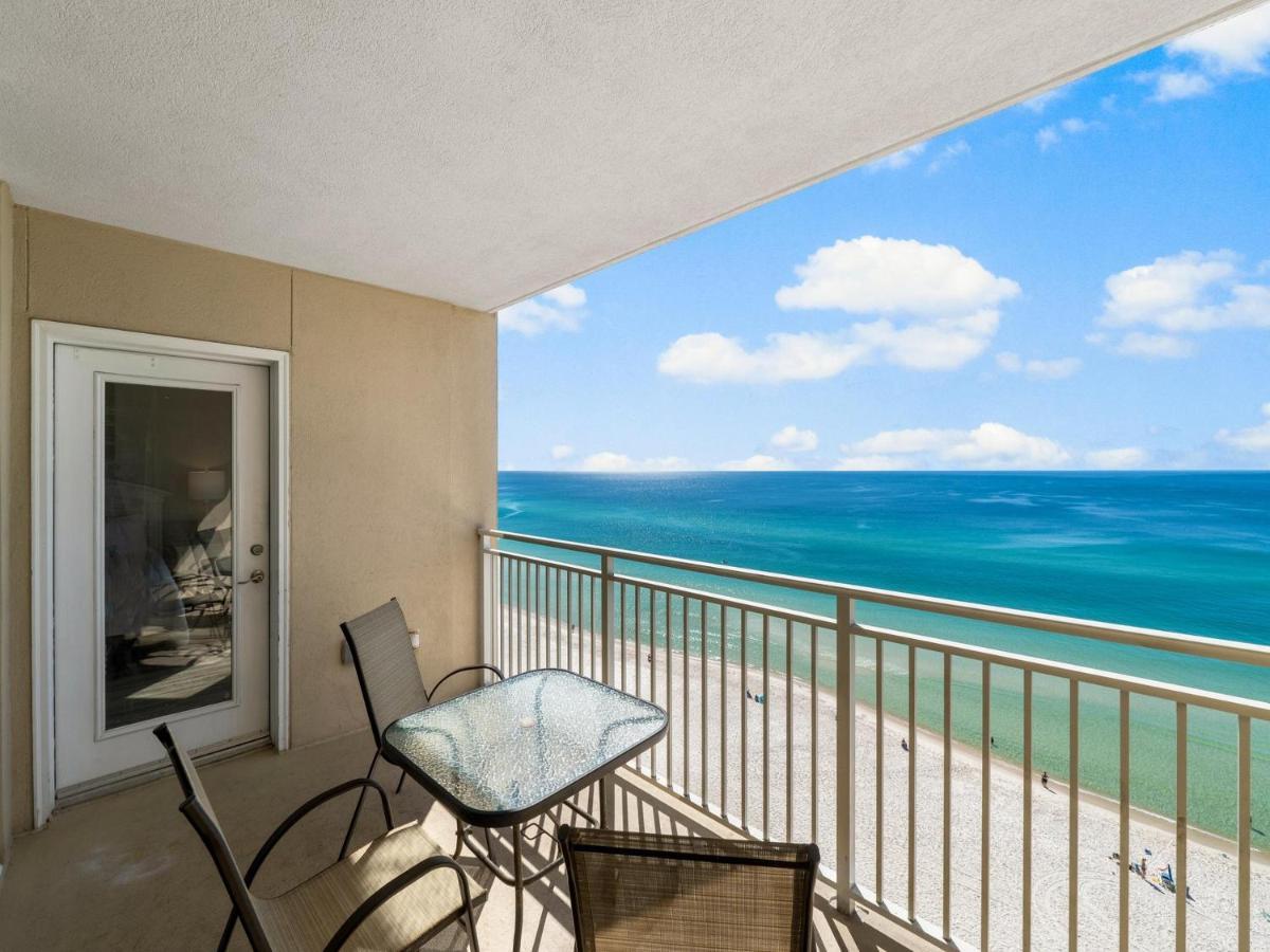 Emerald 1131 Apartment *