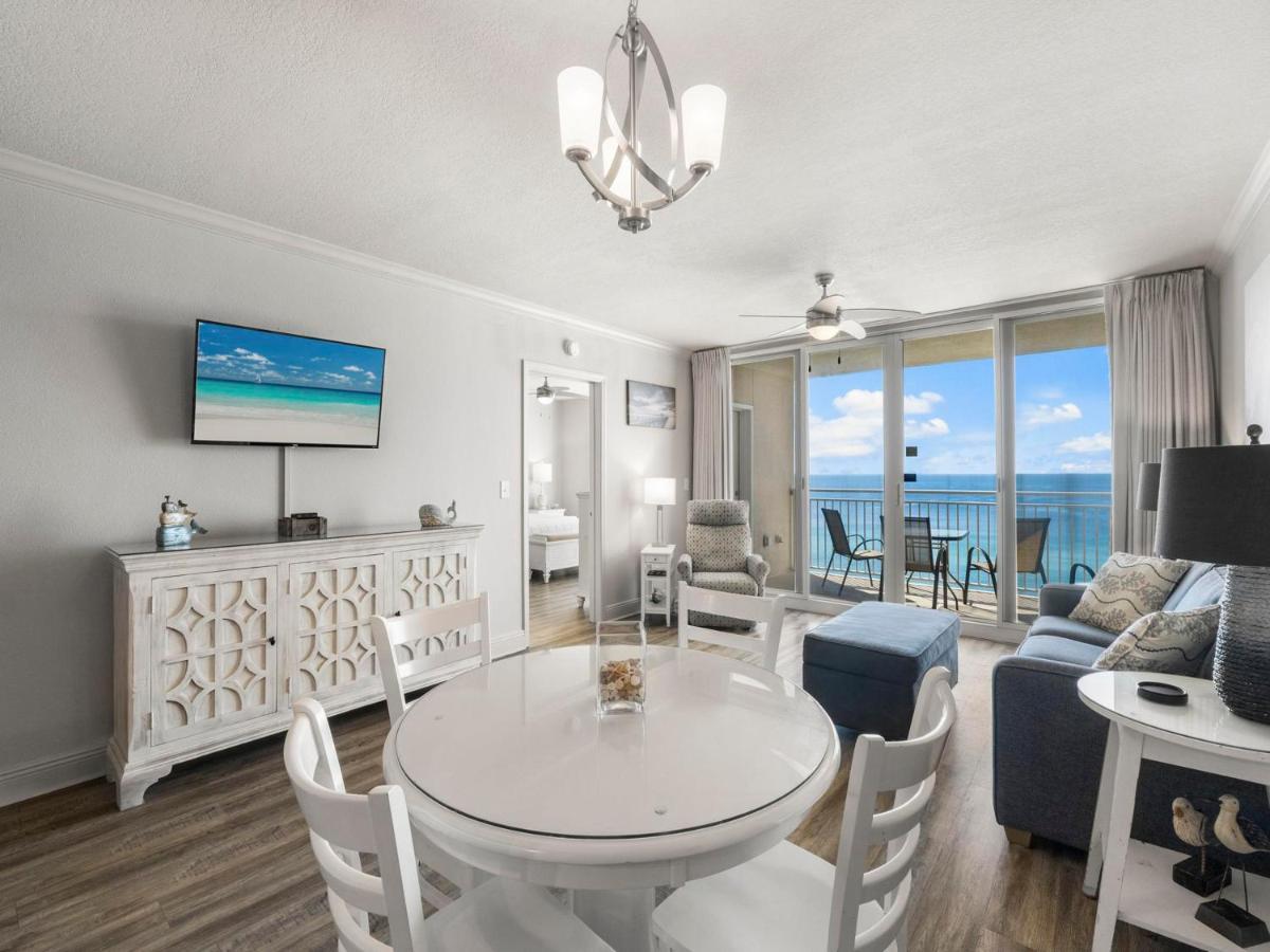 Emerald 1131 Apartment *